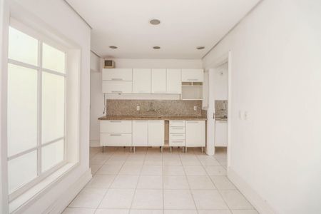 Casa à venda com 268m², 5 quartos e 3 vagas Casa à venda com 268m², 5 quartos e 3 vagasCozinha