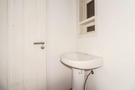 Casa à venda com 268m², 5 quartos e 3 vagas Casa à venda com 268m², 5 quartos e 3 vagasLavabo