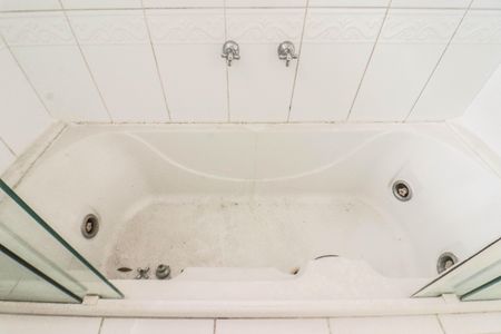 Casa à venda com 268m², 5 quartos e 3 vagas Casa à venda com 268m², 5 quartos e 3 vagasBanheiro da Suíte