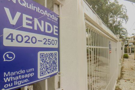 Casa à venda com 268m², 5 quartos e 3 vagas Casa à venda com 268m², 5 quartos e 3 vagasPlaquinha