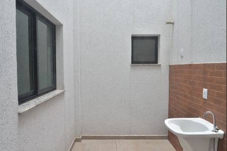 Apartamento à venda com 45m², 2 quartos e 1 vagaÁrea de Serviço