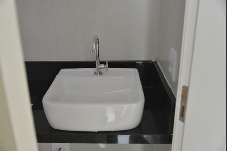 Apartamento à venda com 45m², 2 quartos e 1 vagaBanheiro 2