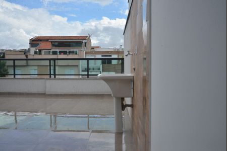 Apartamento à venda com 85m², 2 quartos e 1 vagaÁrea de Serviço