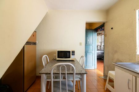 Casa à venda com 198m², 2 quartos e 2 vagas Casa à venda com 198m², 2 quartos e 2 vagasSala/Cozinha da Edicula