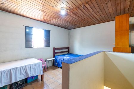 Casa à venda com 198m², 2 quartos e 2 vagas Casa à venda com 198m², 2 quartos e 2 vagasQuarto da Edícula