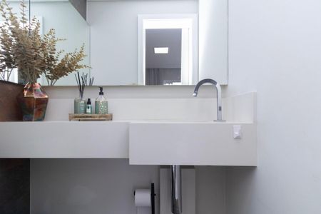 Apartamento à venda com 145m², 3 quartos e 2 vagas Apartamento à venda com 145m², 3 quartos e 2 vagasBanheiro Social