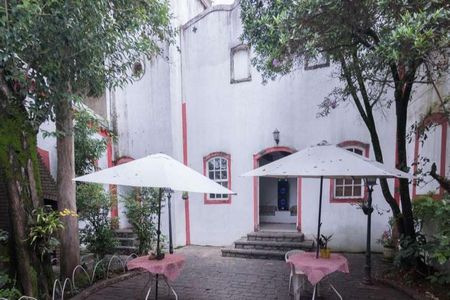 Casa à venda com 350m², 4 quartos e 6 vagas