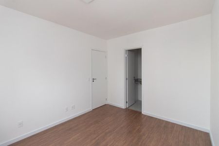 Apartamento à venda com 55m², 2 quartos e 2 vagas Apartamento à venda com 55m², 2 quartos e 2 vagasSuíte