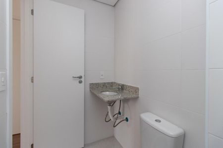 Apartamento à venda com 55m², 2 quartos e 2 vagas Apartamento à venda com 55m², 2 quartos e 2 vagasBanheiro da Suíte