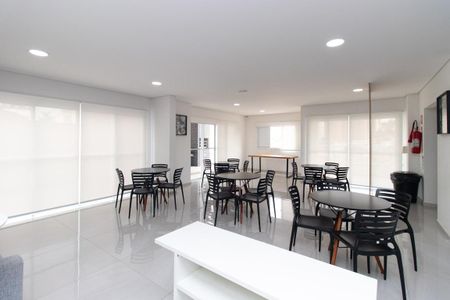 Apartamento à venda com 55m², 2 quartos e 2 vagas Apartamento à venda com 55m², 2 quartos e 2 vagasÁrea comum - Salão de festas