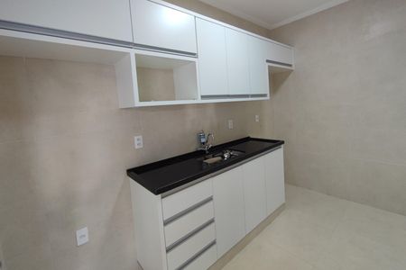 Casa à venda com 180m², 3 quartos e 1 vaga Casa à venda com 180m², 3 quartos e 1 vagaCozinha