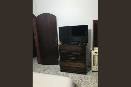 Casa à venda com 106m², 3 quartos e 4 vagas