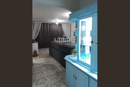 Casa à venda com 106m², 3 quartos e 4 vagas
