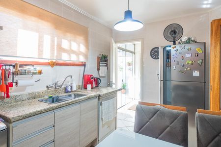Casa à venda com 200m², 4 quartos e 2 vagasCozinha