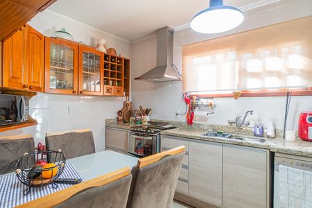 Casa à venda com 200m², 4 quartos e 2 vagasCozinha