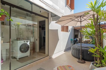 Casa à venda com 200m², 4 quartos e 2 vagasQuintal