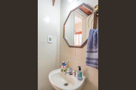 Casa à venda com 200m², 4 quartos e 2 vagasBanheiro 2