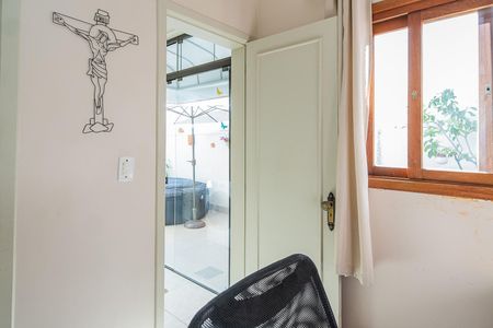 Casa à venda com 200m², 4 quartos e 2 vagasEscritório