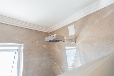 Casa à venda com 200m², 4 quartos e 2 vagasBanheiro da Suíte