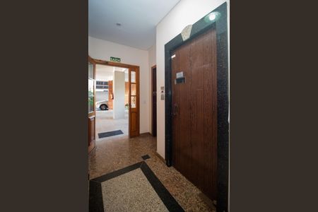 Apartamento à venda com 124m², 3 quartos e 1 vaga Apartamento à venda com 124m², 3 quartos e 1 vagaHall de entrada