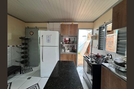 Casa à venda com 80m², 1 quarto e 2 vagasCozinha