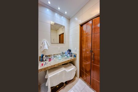 Apartamento à venda com 180m², 3 quartos e 3 vagasBanheiro da Suíte