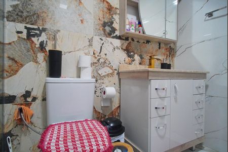 Casa à venda com 90m², 3 quartos e 2 vagasBanheiro