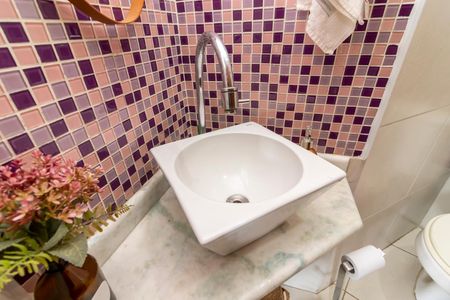 Apartamento à venda com 160m², 3 quartos e 2 vagas Apartamento à venda com 160m², 3 quartos e 2 vagasLavabo