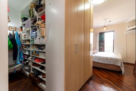 Apartamento à venda com 160m², 3 quartos e 2 vagas Apartamento à venda com 160m², 3 quartos e 2 vagasCloset - Quarto 1
