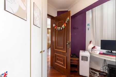 Apartamento à venda com 160m², 3 quartos e 2 vagas Apartamento à venda com 160m², 3 quartos e 2 vagasQuarto 2