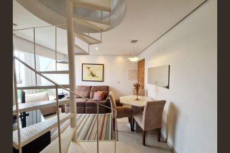 Apartamento à venda com 105m², 2 quartos e 1 vaga Apartamento à venda com 105m², 2 quartos e 1 vagaSala