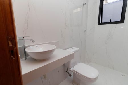 Apartamento à venda com 56m², 2 quartos e sem vaga Apartamento à venda com 56m², 2 quartos e sem vagaBanheiro