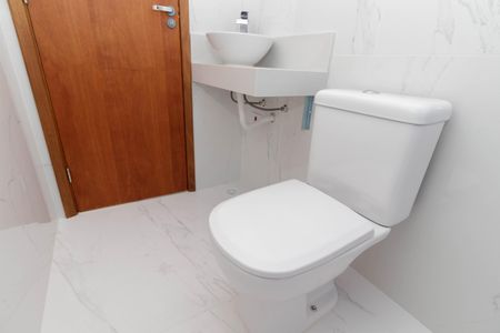 Apartamento à venda com 56m², 2 quartos e sem vaga Apartamento à venda com 56m², 2 quartos e sem vagaBanheiro