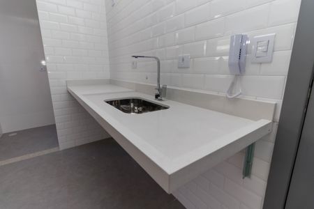 Apartamento à venda com 56m², 2 quartos e sem vaga Apartamento à venda com 56m², 2 quartos e sem vagaCozinha