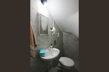 Casa à venda com 156m², 3 quartos e 3 vagasLavabo