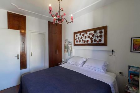 Apartamento à venda com 200m², 4 quartos e 3 vagas Apartamento à venda com 200m², 4 quartos e 3 vagasSuíte