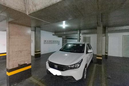 Apartamento à venda com 200m², 4 quartos e 3 vagas Apartamento à venda com 200m², 4 quartos e 3 vagasGaragem