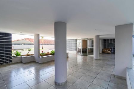 Apartamento à venda com 200m², 4 quartos e 3 vagas Apartamento à venda com 200m², 4 quartos e 3 vagasHall social