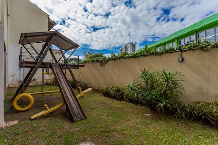 Casa de condomínio à venda com 271m², 3 quartos e 2 vagas Casa de condomínio à venda com 271m², 3 quartos e 2 vagasÁrea comum - Playground