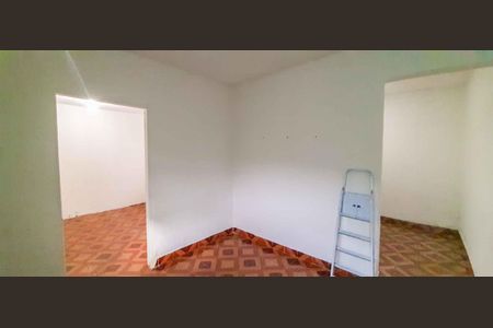 Casa à venda com 224m², 3 quartos e 2 vagas Casa à venda com 224m², 3 quartos e 2 vagasCasa 2 - Sala