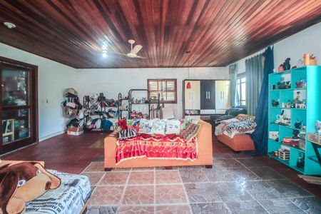 Casa à venda com 300m², 3 quartos e 3 vagas Casa à venda com 300m², 3 quartos e 3 vagasQuarto 3