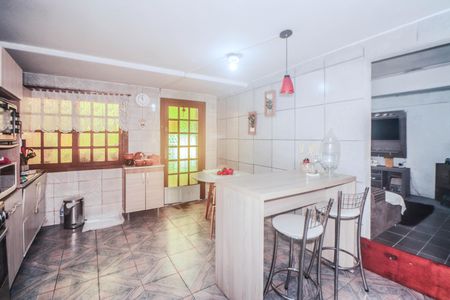 Casa à venda com 300m², 3 quartos e 3 vagas Casa à venda com 300m², 3 quartos e 3 vagasCozinha