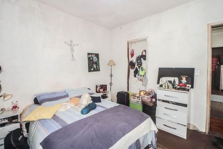 Casa à venda com 300m², 3 quartos e 3 vagas Casa à venda com 300m², 3 quartos e 3 vagasQuarto 2