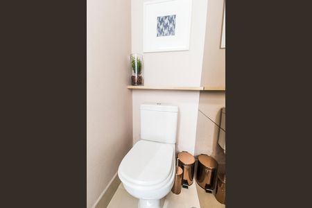 Apartamento à venda com 338m², 4 quartos e 4 vagas Apartamento à venda com 338m², 4 quartos e 4 vagasLavabo