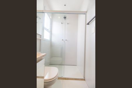 Apartamento à venda com 338m², 4 quartos e 4 vagas Apartamento à venda com 338m², 4 quartos e 4 vagasBanheiro da Suíte 3