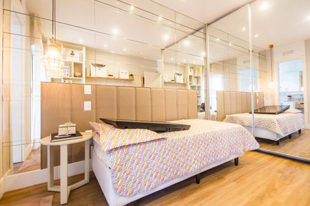 Apartamento à venda com 338m², 4 quartos e 4 vagas Apartamento à venda com 338m², 4 quartos e 4 vagasSuíte 3