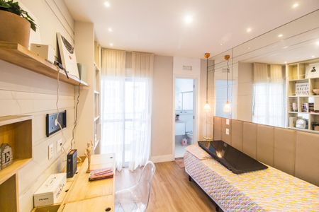 Apartamento à venda com 338m², 4 quartos e 4 vagas Apartamento à venda com 338m², 4 quartos e 4 vagasSuíte 3