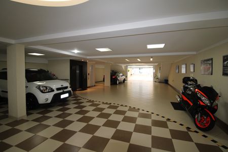 Casa à venda com 790m², 4 quartos e 8 vagasGaragem