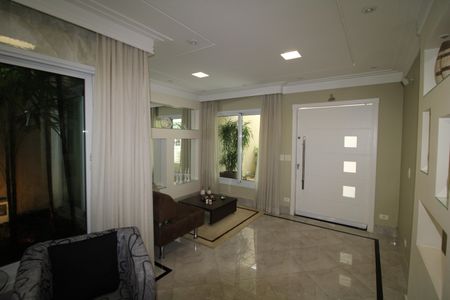 Casa à venda com 790m², 4 quartos e 8 vagasSala