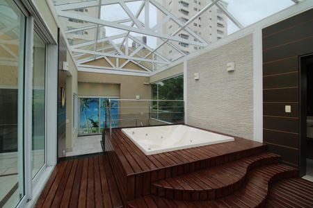 Casa à venda com 790m², 4 quartos e 8 vagasÁrea Comum